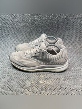 Brooks Addiction Grey Walking Shoes Size 11 Women’s.